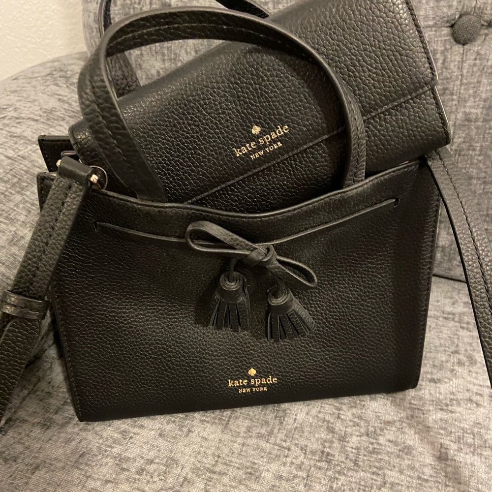 Kate Spade Wallet♠️ - Picture 2 of 9